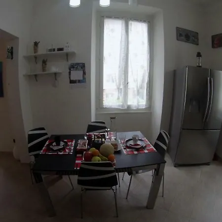 A Casa Di Erica Apartment Savona